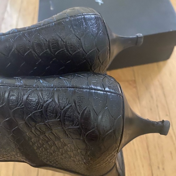 Kenneth Cole Booties - Picture 5 of 11